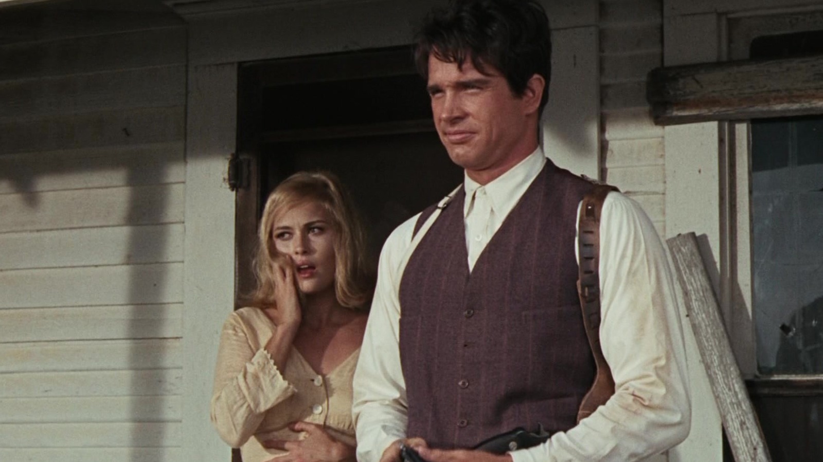 Faye Dunaway & Warren Beatty's Oscars Mistake Also Happened To Another Person - SlashFilm