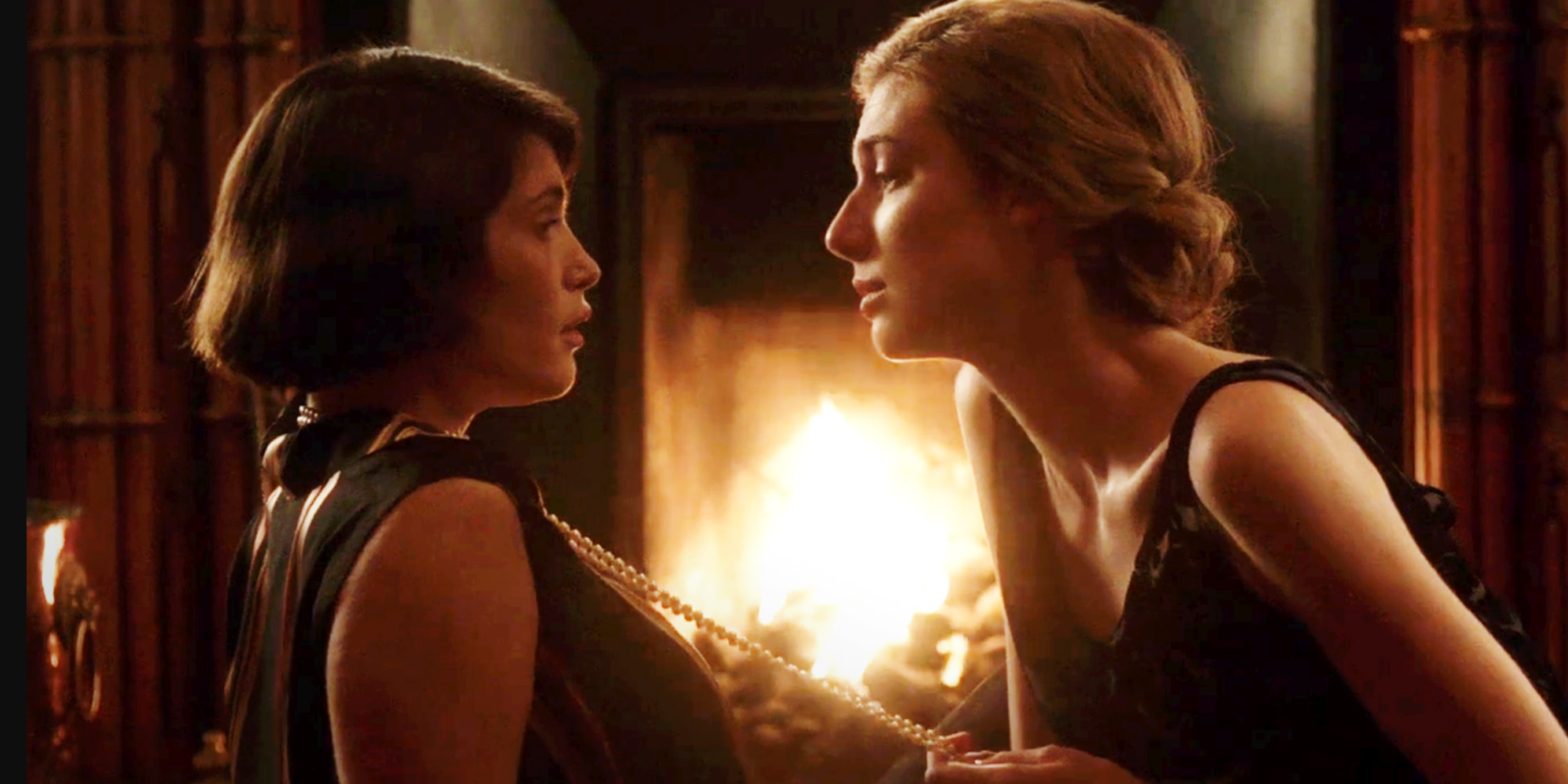 In This Real-Life Period Romance, Things Get Hot, Tangled, and Complicated for Elizabeth Debicki and Gemma Arterton