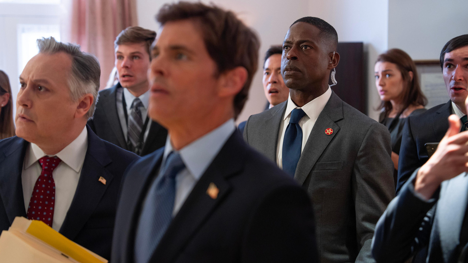 This Hulu Sci-Fi Thriller Is The Best TV Series You're Not Watching Right Now - SlashFilm