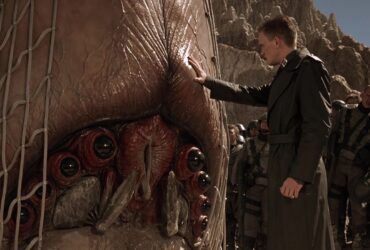 A New Starship Troopers Movie Is Happening With A Veteran Sci-Fi Director - SlashFilm