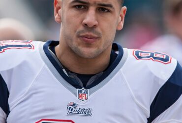 Aaron Hernandez’s Fiancée and Daughter Share Rare Tribute to Late NFL Player - E! Online