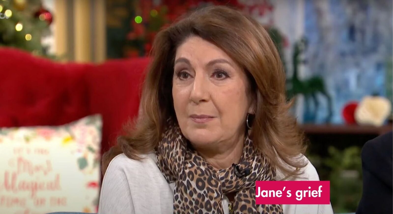 Jane McDonald's refreshing approach to 'tragedy' after going through 'tough times'