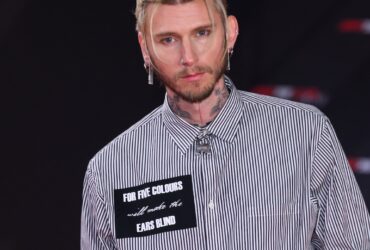 Machine Gun Kelly Slams Critic for "Pushing Random Hate Narrative" About Him - E! Online