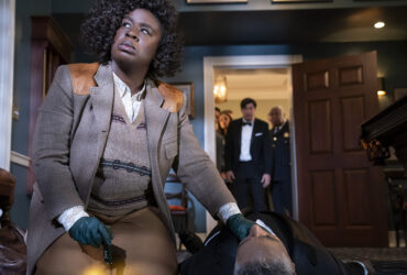 (L to R) Uzo Aduba as Cordelia Cupp, Giancarlo Esposito as A.B. Wynter, Susan Kelechi Watson as Jasmine Haney, Ken Marino as Harry Hollinger, Isiah Whitlock Jr. as Larry Dokes in episode 101 of The Residence.