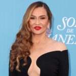 Beyoncé’s Mom Tina Knowles Shares Rare Insight Into Superstar’s Life - E! Online