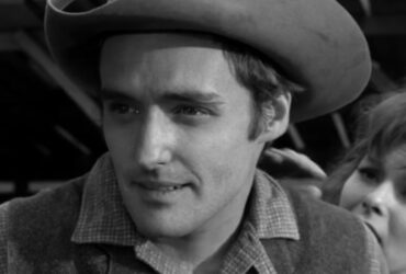 Dennis Hopper Had A Special Connection To Gunsmoke Before His Appearance - SlashFilm