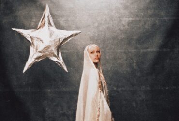 Grace VanderWaal Gets Real on New Album ‘Childstar’: “I’m Not Scared of My Own Story”