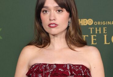 The White Lotus' Aimee Lou Wood Reacts to "Mean" SNL Parody