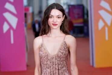 For ‘Bonjour Tristesse’ Star Lily McInerny, the Dreams (Like Working with Chloë Sevigny) Just Keep Coming True